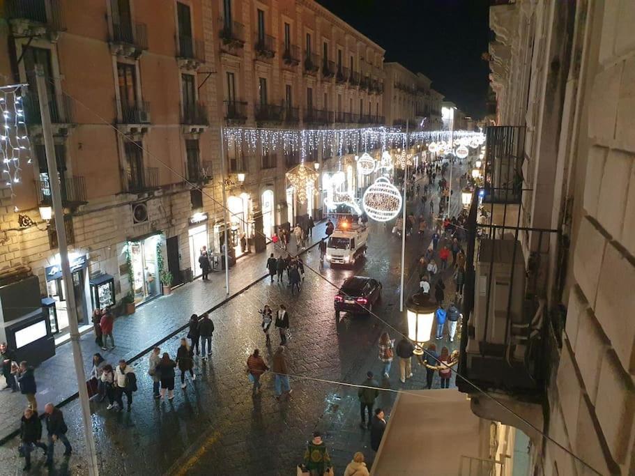 Stesicoro-Duomo Elegante Appartamento In Centro Κατάνια Εξωτερικό φωτογραφία